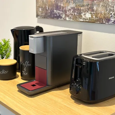 Bella Casa-business&family,100m Zum Konzerteingang Schloß, Parkplatz, Smarttv, Netflix, Waschmaschine, 24h Checkin, 30qm, Ap 15 Apartment Ludwigsburg