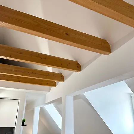 Bella Casa-business&family,100m Zum Konzerteingang Schloß, Parkplatz, Smarttv, Netflix, Waschmaschine, 24h Checkin, 30qm, Ap 15 *